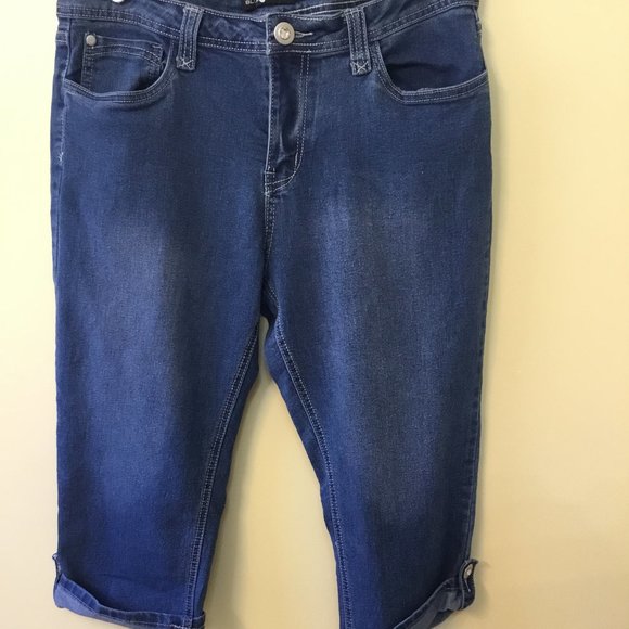 Blue Identity Women's Denim Capri Jeans Size 12P - Picture 1 of 4